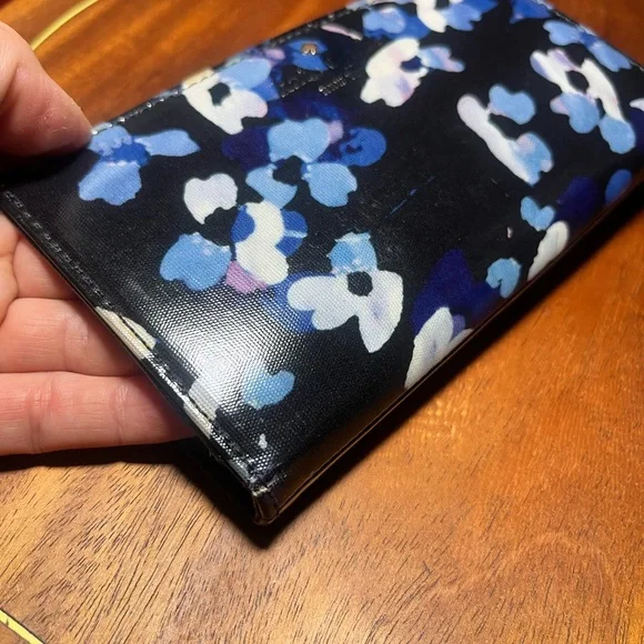 💃 Kate Spade NY Floral Slim Wallet Black Blue Floral Snap A21 - Picture 9 of 11